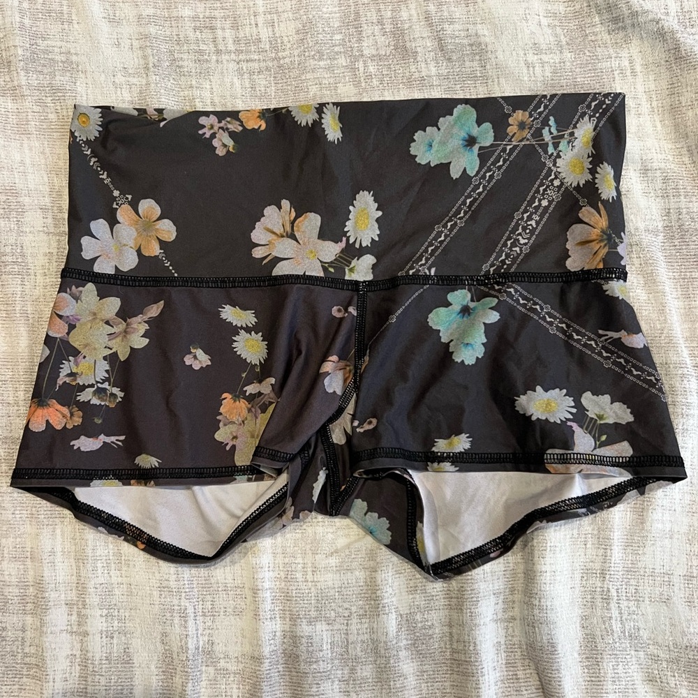 Teeki spandex shorts